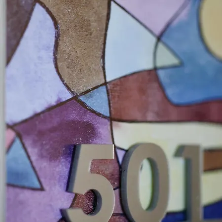 Art - Gruppo Trevi Hotel Roma