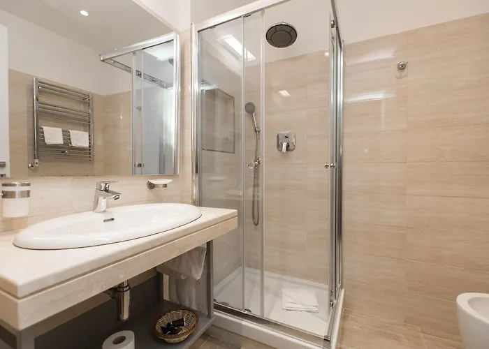 Art - Gruppo Trevi Hotel 4*