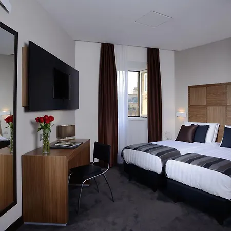 Art - Gruppo Trevi Hotel 4*