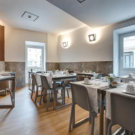 Art - Gruppo Trevi Hotell 4*
