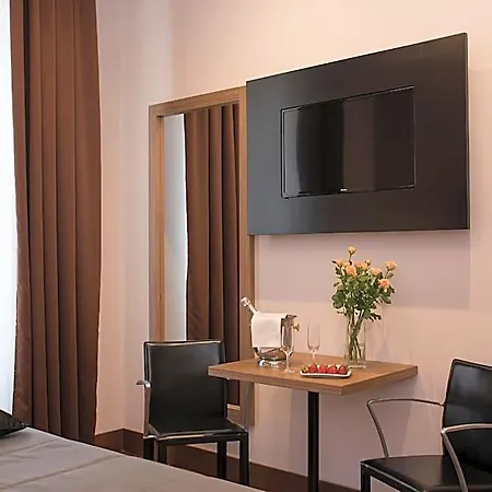 Art - Gruppo Trevi Otel Roma