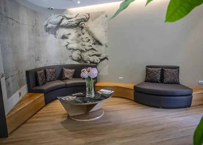 Art - Gruppo Trevi 4*