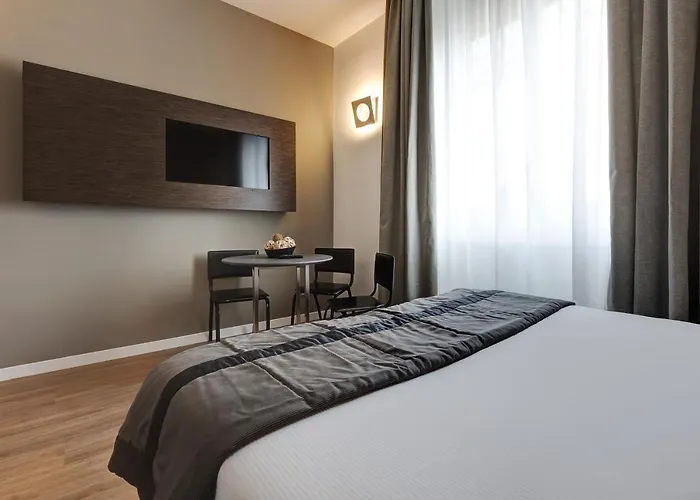 Art - Gruppo Trevi 4* Ρώμη