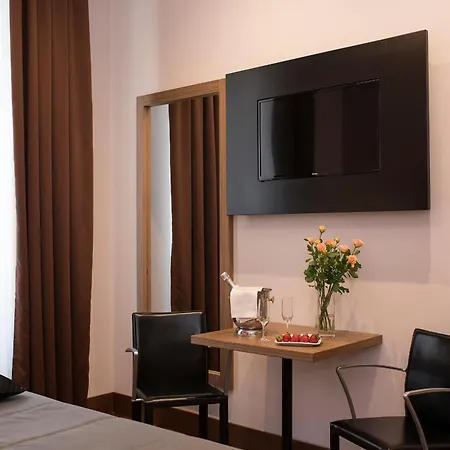 Hotel Art - Gruppo Trevi Rzym
